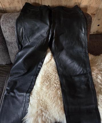 Te koop leren broek beschikbaar voor biedingen