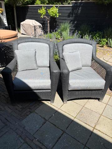 Twee luxe riante tuin fauteuils tuinstoelen loungefautuils  beschikbaar voor biedingen