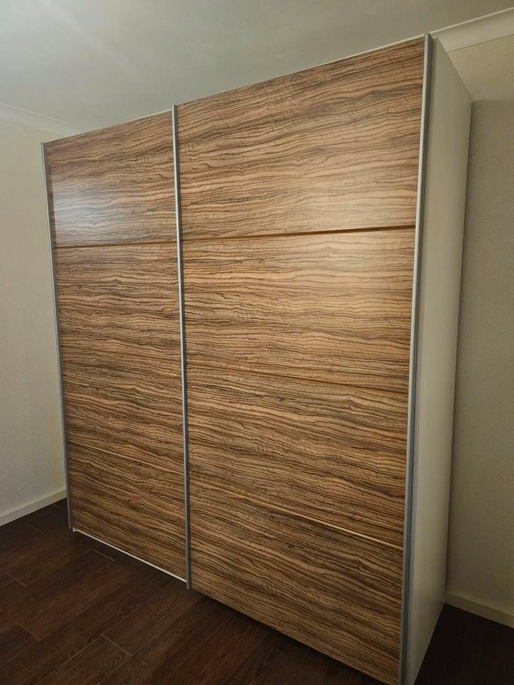 Kledingkast met schuifdeuren, Huis en Inrichting, Kasten | Kledingkasten, Ophalen