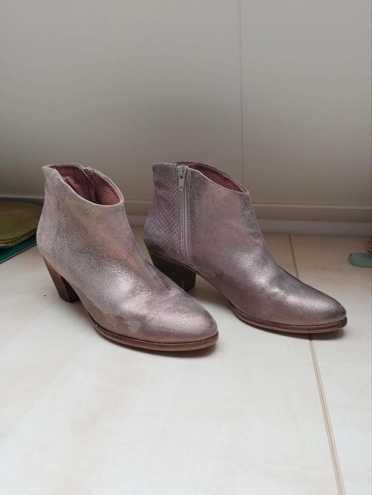 Carmens Lage Hakken maat 39, Kleding | Dames, Schoenen, Gedragen, Lage of Enkellaarzen, Grijs, Ophalen of Verzenden