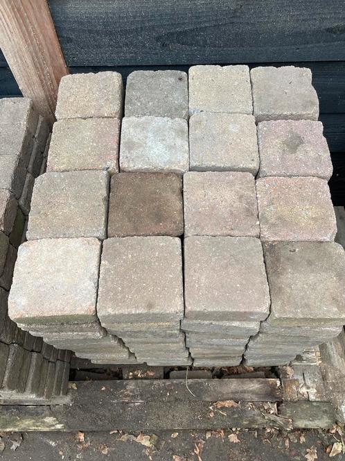 3,6 m2 Gebruikte Betontegels - 15x15 cm, Doe-het-zelf en Verbouw, Tegels, Gebruikt, Vloertegels, Overige materialen, Minder dan 20 cm