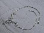 Collier met bloem kristallen, Verzenden, Nieuw, Zilver, Met kristal
