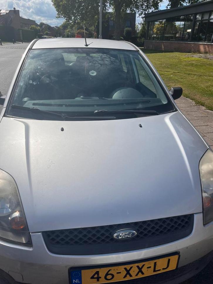 Ford Fiësta 1.3 8V 5DR 2007 Grijs, Auto's, Ford, Bedrijf, Fiësta, Airconditioning, Bluetooth, Radio, USB, Benzine, Euro 4, C, Hatchback