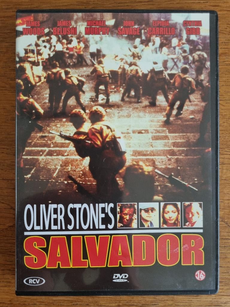 Salvador | Oliver Stone, Cd's en Dvd's, Dvd's | Actie, Zo goed als nieuw, Oorlog, Vanaf 16 jaar, Ophalen of Verzenden
