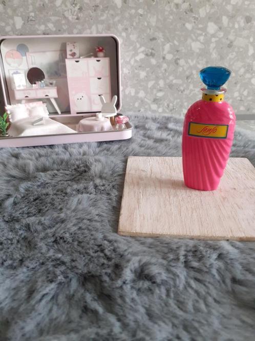 Parfumminiatuur ungaro senso, Verzamelen, Parfumverzamelingen, Zo goed als nieuw, Miniatuur, Gevuld, Ophalen
