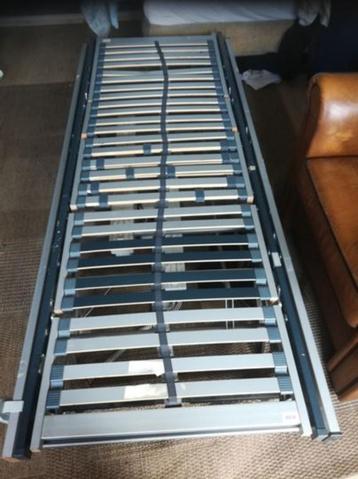 IJZEREN BED MET 2 MOTOREN beschikbaar voor biedingen