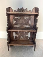 Antiek houdgesneden wandrekje, Antiek en Kunst, Ophalen