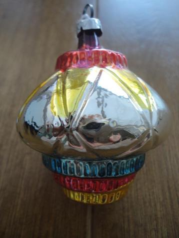 Mooie oude glazen kerstbal lampion beschikbaar voor biedingen