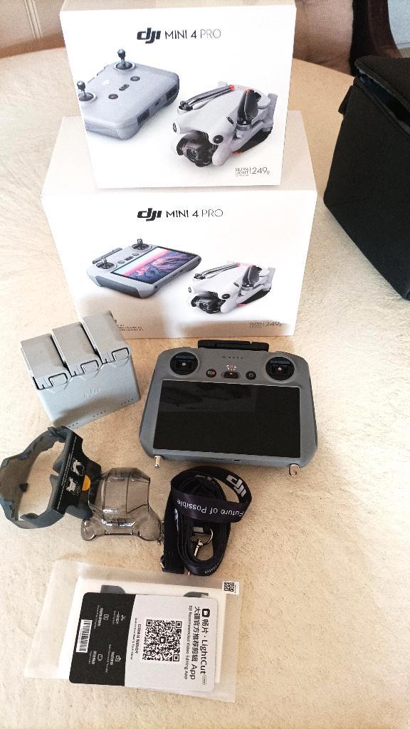 DJI Mini 4 Pro Fly More Met Smart Controller Nieuw.675€, Audio, Tv en Foto, Drones, Nieuw, Cameradrone, DJI, Minder dan 250 gram