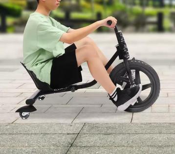 Veiligheidsscooter met 3 wielen. beschikbaar voor biedingen