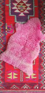 Echte, fel roze schapenvacht, Huis en Inrichting, Woonaccessoires | Plaids en Woondekens, Ophalen of Verzenden, Gebruikt