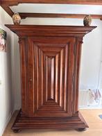 Antieke notenhout kast, Antiek en Kunst, Ophalen