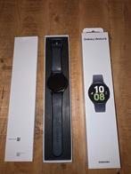 Samsung Galaxy Watch 5 (44mm), Sieraden, Tassen en Uiterlijk, Smartwatches, Ophalen, Conditie, Zwart, Samsung ⌚️