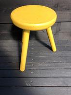 Eiken Houten Brocante melkkrukje in het Geel., Antiek en Kunst, Ophalen of Verzenden