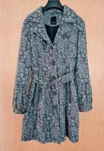 Prachtige grijze trenchcoat van een luxe, stevige stof., Vero Moda, Ophalen of Verzenden, Maat 36 (S), Grijs