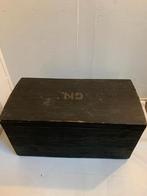 Oude zwarte kist vintage dekenkist opbergkist speelgoedkist, Huis en Inrichting, Woonaccessoires | Kisten, Ophalen, Minder dan 50 cm