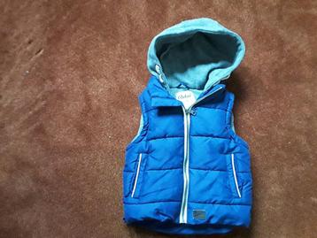 Stoere donkerblauwe merk Rebel bodywarmer maat 92 z.g.a.n  beschikbaar voor biedingen