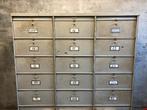Vintage industriele Roneo vakkenkast met kleppen Frankrijk, Huis en Inrichting, Kasten | Dressoirs, Ophalen, Gebruikt, Vintage