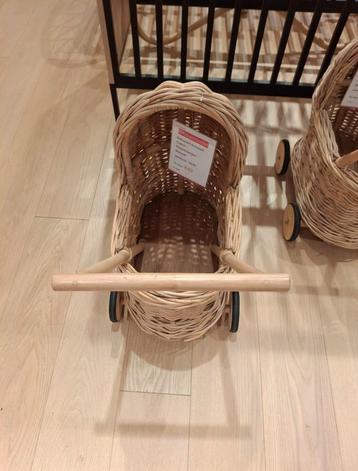 Babypark Exclusief Poppenwagen beschikbaar voor biedingen