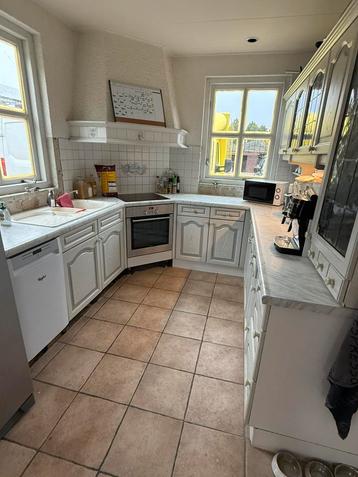 Complete keuken GRATIS beschikbaar voor biedingen