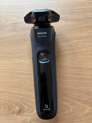 scheerapparaat Philips 5000 serie met trimmer beschikbaar voor biedingen