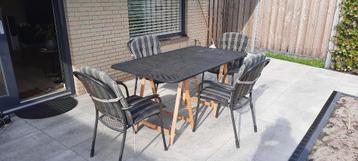 4 Kettler stoelen en tafelblad beschikbaar voor biedingen