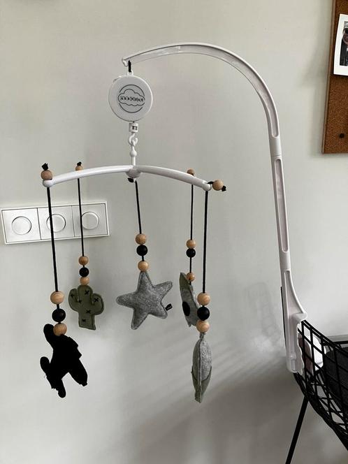 Box mobiel / mobile Ukkepuq met muziekje en ronddraaiend., Kinderen en Baby's, Speelgoed | Babyspeelgoed, Gebruikt, Mobiel, Ophalen of Verzenden