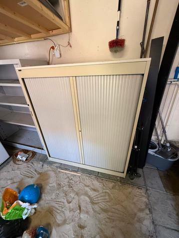 Emmein archiefkast met schuifdeuren beschikbaar voor biedingen