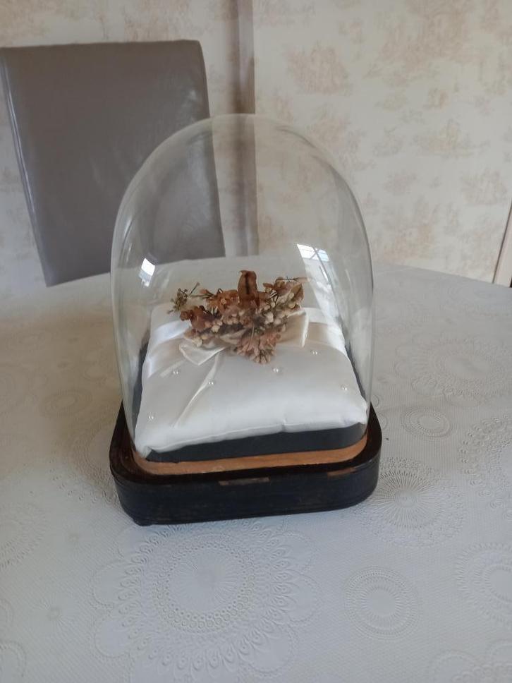 Antiek Stolpje , Vierkant , + wassen kroontje, VERKOCHT, Antiek en Kunst, Curiosa en Brocante, Ophalen