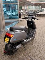 NIU NQi sport (45 km) uit 2025, Fietsen en Brommers, Snorfietsen en Snorscooters, Elektrisch, Zo goed als nieuw, Ophalen, Overige merken