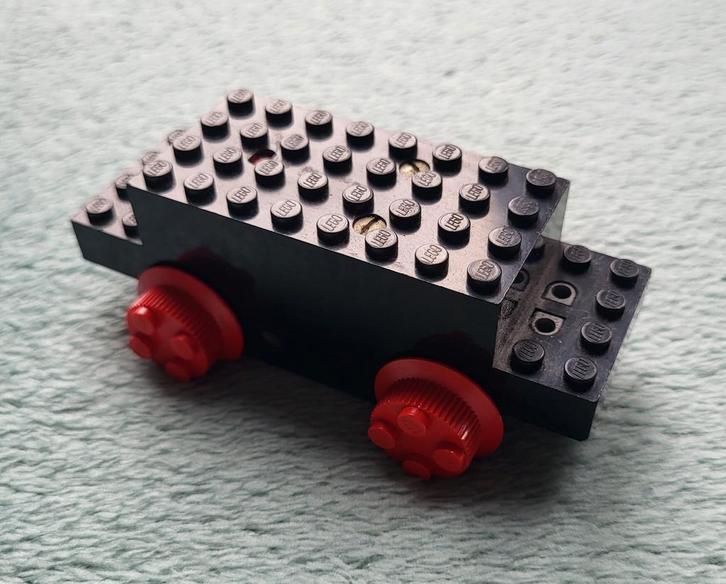 Lego trein 4,5 Volt locomotief motor met ribbel wielen., Kinderen en Baby's, Speelgoed | Duplo en Lego, Gebruikt, Lego, Complete set