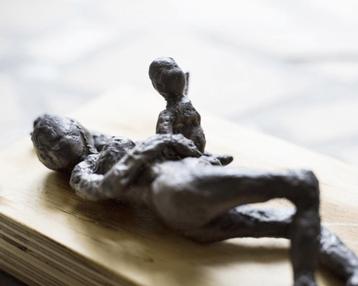 Bronzen beeld beschikbaar voor biedingen