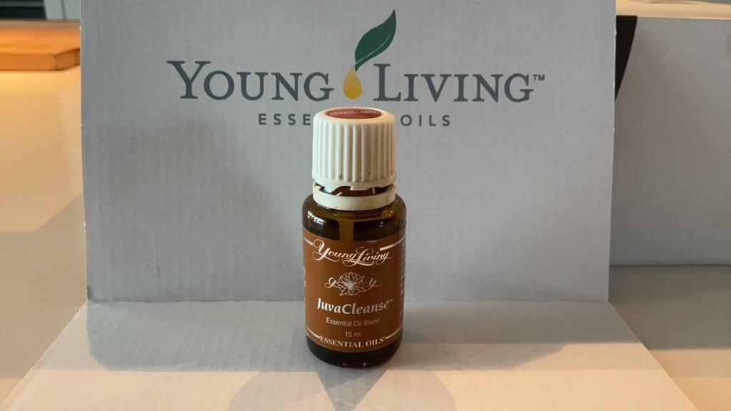Young Living Juva Cleanse 15 ml 1/2 vol, Ophalen of Verzenden, Gebruikt, Aroma