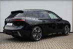 BMW iX xDrive60 M Sport / Panoramadak Sky Lounge / Trekhaak, Auto's, Automaat, Zwart, IX, Zwart