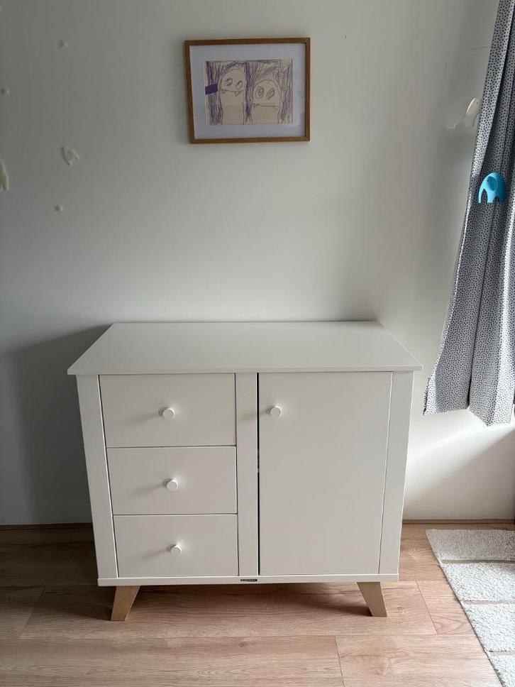 Kidsmill Lars Commode Wit / Naturel, Kinderen en Baby's, Kinderkamer | Commodes en Kasten, Zo goed als nieuw, Commode, 90 tot 105 cm