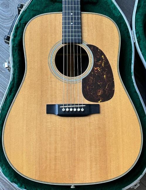 Martin HD28 Herringbone Dreadnought Excellent met Case, Muziek en Instrumenten, Snaarinstrumenten | Gitaren | Akoestisch, Gebruikt