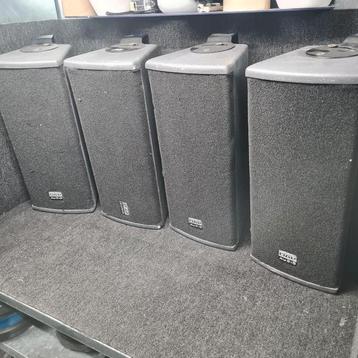 DAP MI-150 & MI-250 speakers 4x met beugels

 beschikbaar voor biedingen