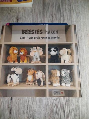 Mooi haakboek voor weinig op te halen beschikbaar voor biedingen