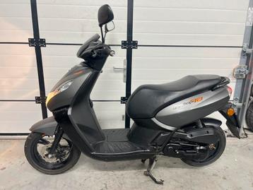 Peugeot Kisbee RS 2015 scooter beschikbaar voor biedingen