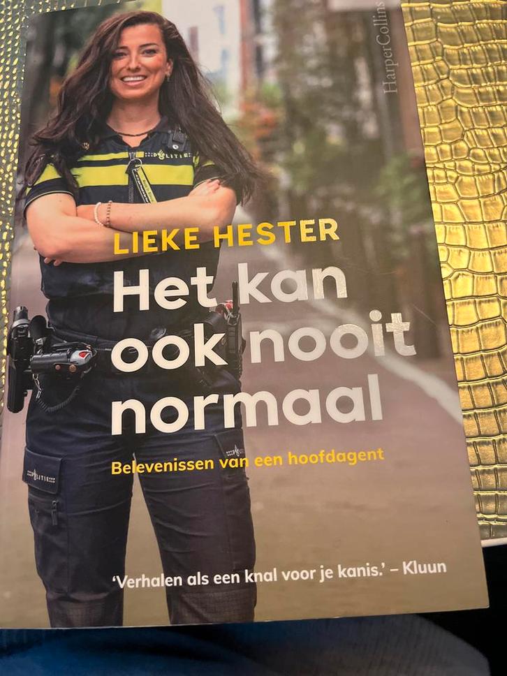 Het kan ook nooit normaal - Lieke Hester, Boeken, Biografieën, Zo goed als nieuw, Overige, Ophalen