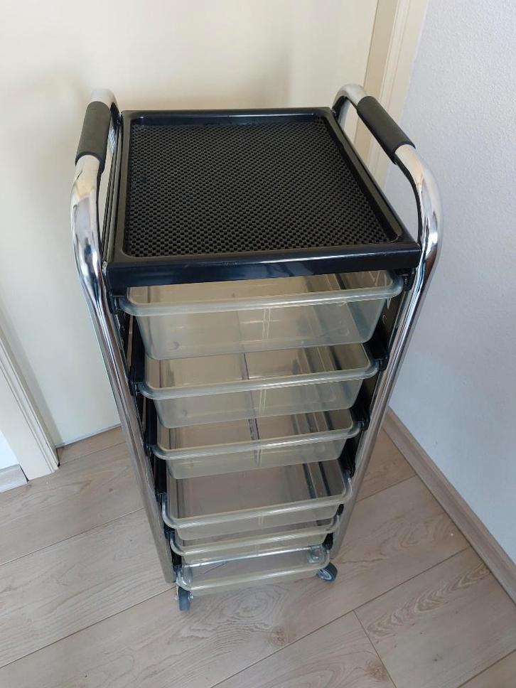 Goede kapperstrolley, werkwagen, Sieraden, Tassen en Uiterlijk, Uiterlijk | Haarverzorging, Gebruikt, Overige typen, Ophalen