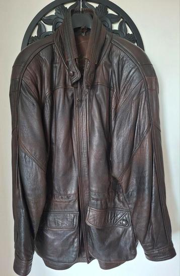 Mooie donkerbruine zacht lederen herenjas maat 56 beschikbaar voor biedingen