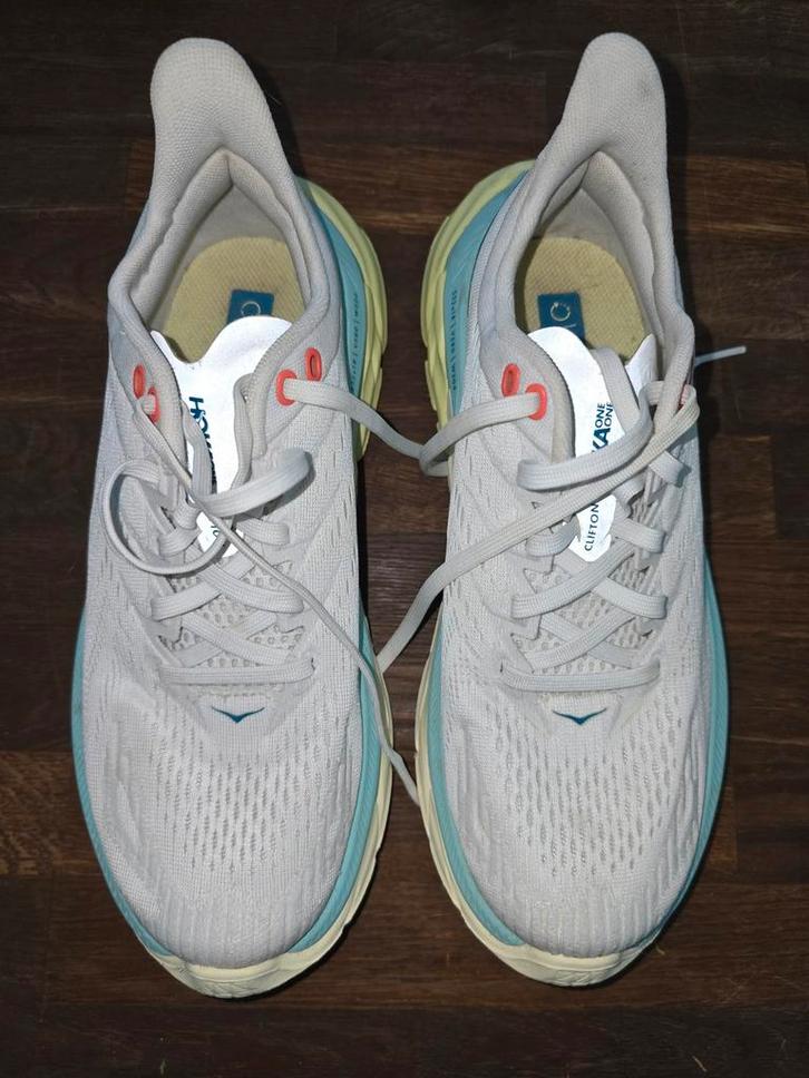 Hoka Clifton Edge - Hardloopschoenen, Kleding | Dames, Schoenen, Gedragen, Sportschoenen, Wit, Ophalen of Verzenden