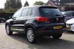 Volkswagen Tiguan 1.4 TSI SPORT & STYLE | NAVI | TREKHAAK, Voorwielaandrijving, Euro 5, 15 km/l, Zwart