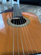 Gitaar Juan Salvador, Muziek en Instrumenten, Ophalen, Zo goed als nieuw, Klassieke of Spaanse gitaar, Met koffer
