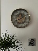 Zwaar metalen Klok 53,5cm - industrieel draaiende tandwielen, Wandklok, Nieuw, Ophalen of Verzenden, Analoog