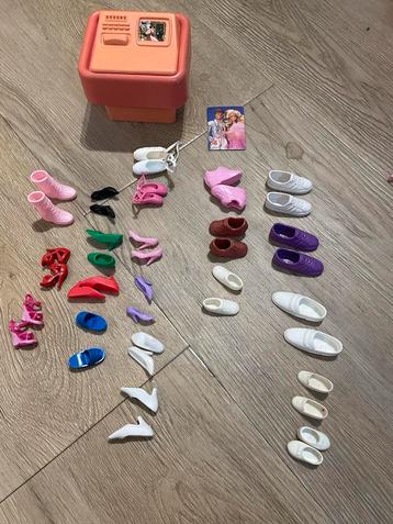 Vintage Barbie & Ken Schoenen Set beschikbaar voor biedingen