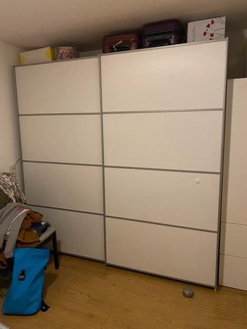Pax hoge brede kasten 220x 230 beschikbaar voor biedingen
