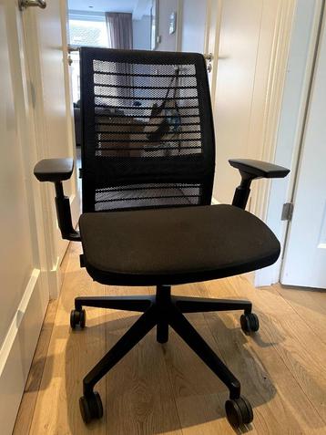Steelcase Ergonomic Desk Chair beschikbaar voor biedingen