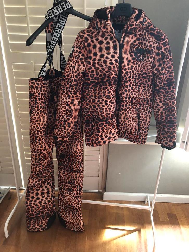 Skipak Superrebel 170 176, Kinderen en Baby's, Kinderkleding | Maat 170, Zo goed als nieuw, Meisje, Sport- of Zwemkleding, Ophalen of Verzenden